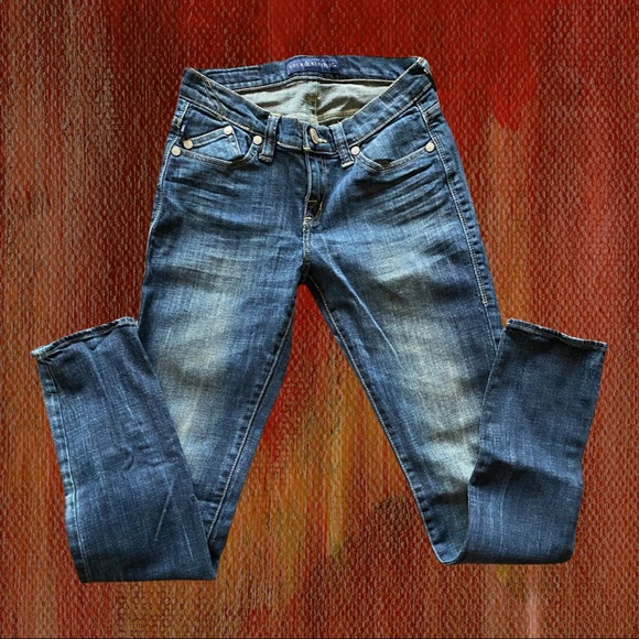 Rock & Republic Denim - ROCK & REPUBLIC Women’s Berlin Skinny Jeans